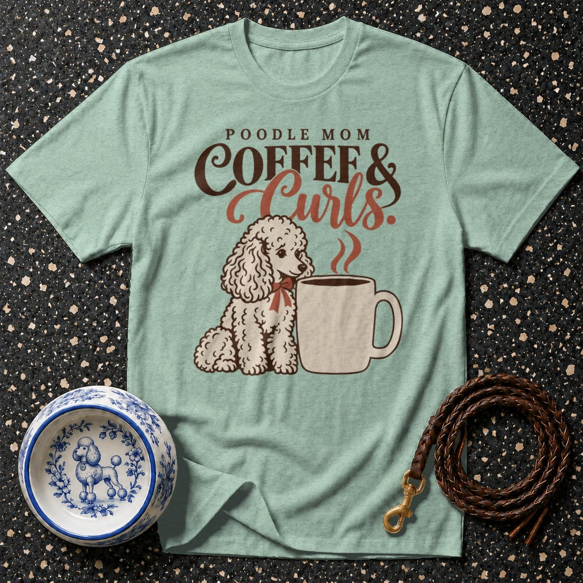 T-shirt Coffee & Curls Poodle Mom T-Shirt Poodle Mom Coffee & Curls T-Shirt | Premium Dog Apparel